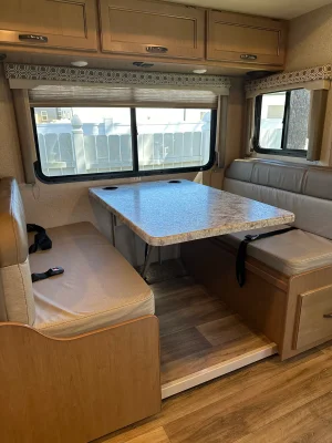 2020 THOR MOTOR COACH FOUR WINDS photo 12