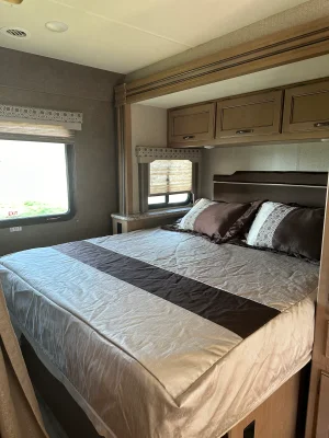 2020 THOR MOTOR COACH FOUR WINDS photo 14