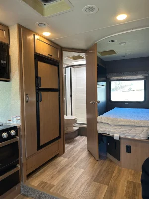 2020 THOR MOTOR COACH FOUR WINDS photo 17