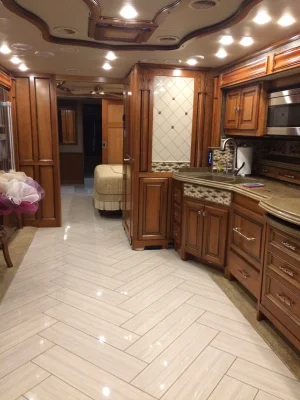 2015 TIFFIN MOTORHOMES ALLEGRO BUS photo 4