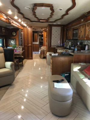 2015 TIFFIN MOTORHOMES ALLEGRO BUS photo 9