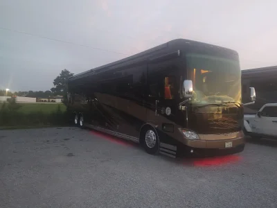 2015 TIFFIN MOTORHOMES ALLEGRO BUS photo 2