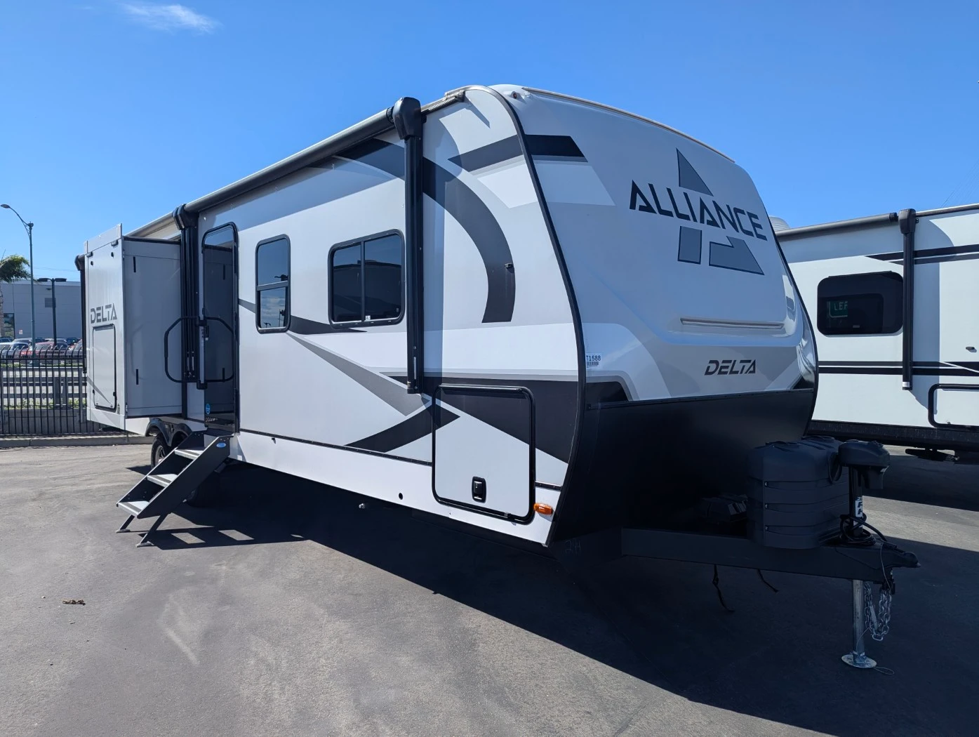 2025 Alliance RV Delta exterior