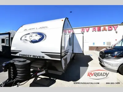 2027 Forest River Cherokee Grey Wolf Black Label photo 2