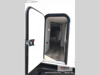 2027 Forest River R-POD photo 40
