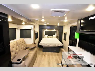 2027 Forest River Surveyor Legend photo 5