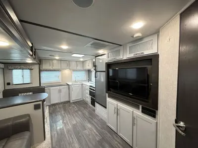 2021 Keystone Bullet photo 24