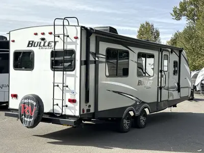2021 Keystone Bullet photo 9
