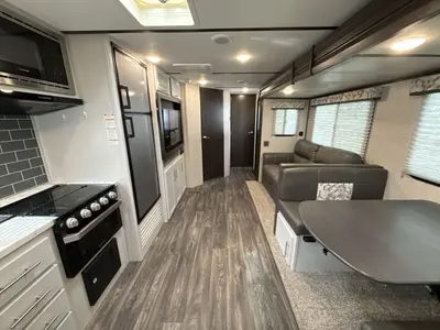 2021 Keystone Bullet photo 41