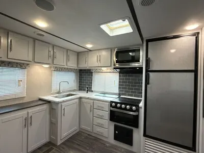 2021 Keystone Bullet photo 44