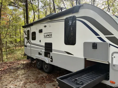 2020 LANCE 1995 TRAVEL TRAILER photo 6