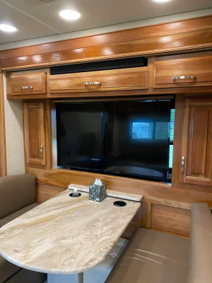 2019 ENTEGRA COACH REATTA photo 2