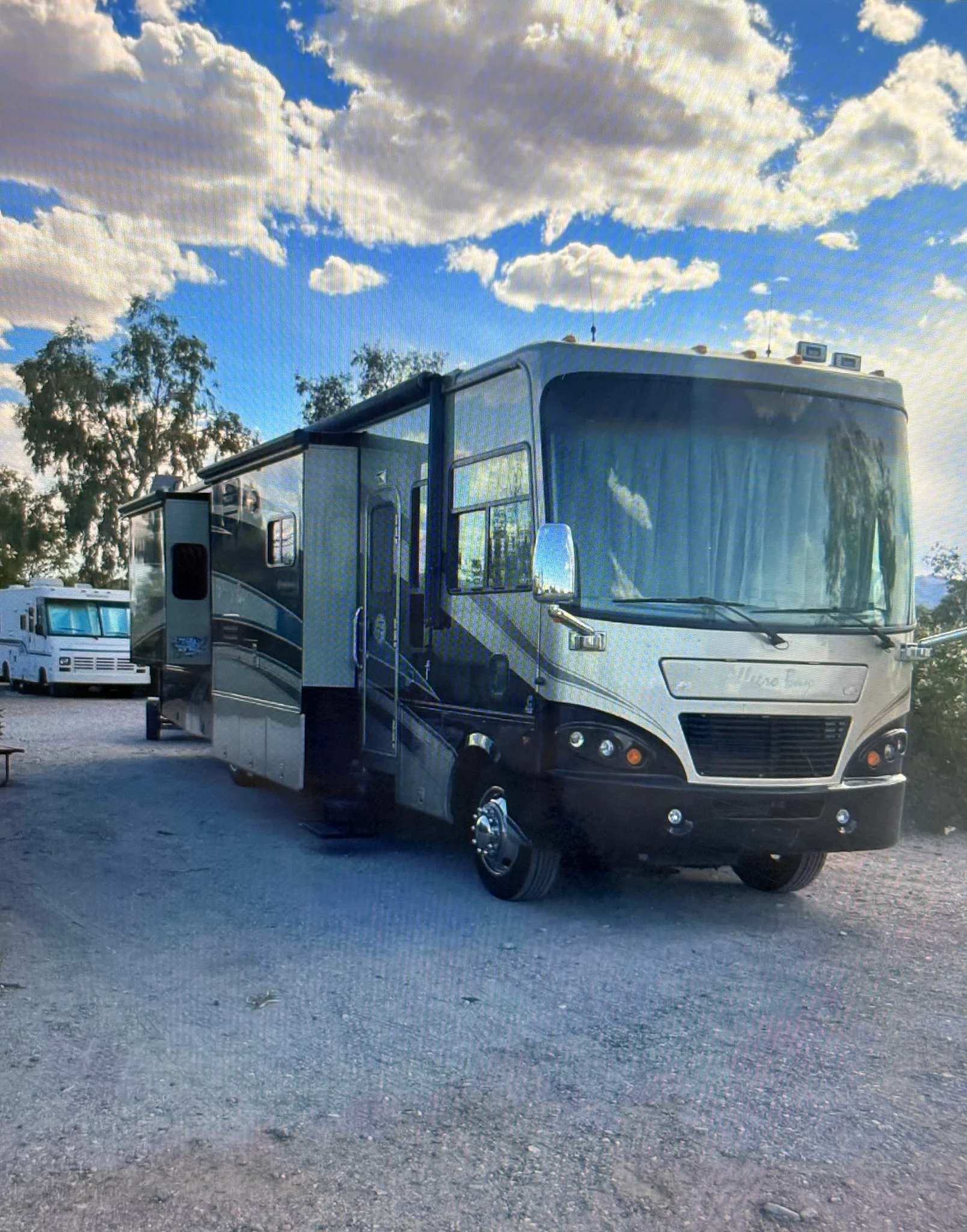 2008 TIFFIN MOTORHOMES ALLEGRO BAY exterior
