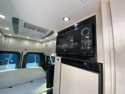 2025 Pleasure Way Ascent photo 21