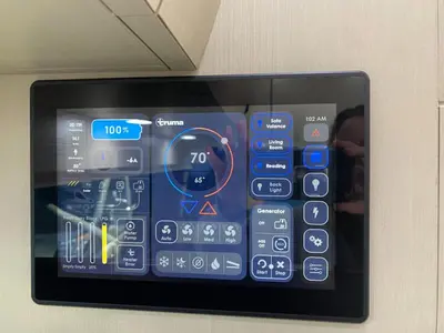 2025 Pleasure Way Ascent photo 30