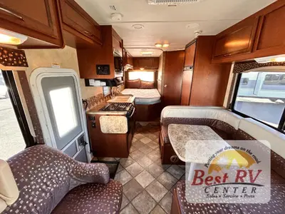 2014 Thor Motor Coach Freedom Elite photo 17