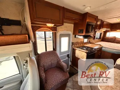 2014 Thor Motor Coach Freedom Elite photo 12
