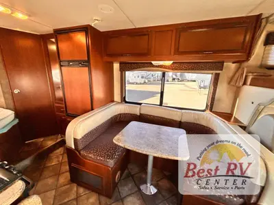 2014 Thor Motor Coach Freedom Elite photo 24
