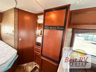 2014 Thor Motor Coach Freedom Elite photo 37