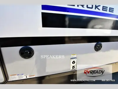 2027 Forest River Cherokee Alpha Wolf photo 48