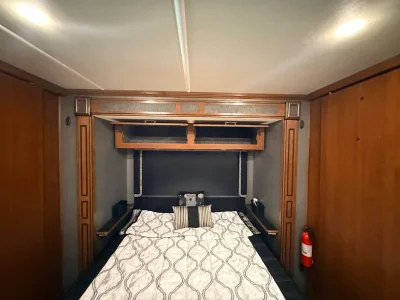 2015 FLEETWOOD SOUTHWIND photo 32