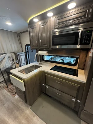 2022 JAYCO SENECA photo 10