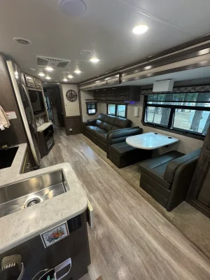 2022 JAYCO SENECA photo 6