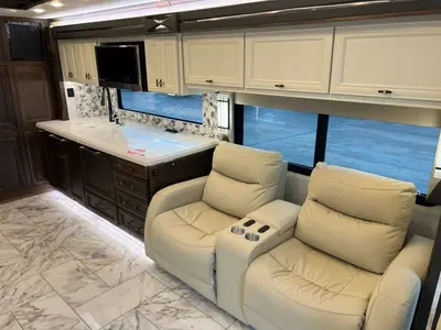 2026 Tiffin Motorhomes Allegro BUS photo 6