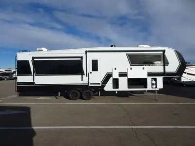 2026 Brinkley Model Z photo 30
