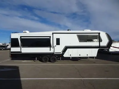 2026 Brinkley Model Z photo 29