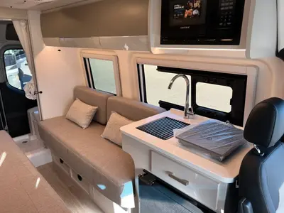 2027 Thor Motor Coach Tranquility photo 5