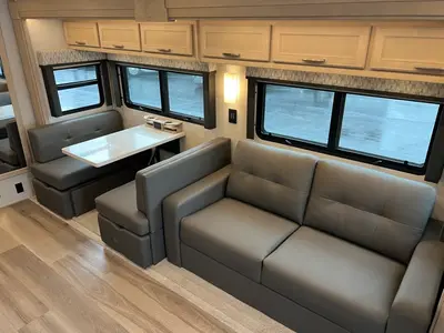 2026 Renegade Verona photo 6