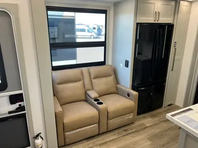 2026 Brinkley Model G photo 5