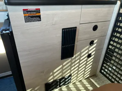 2027 Winnebago Solis Pocket photo 13