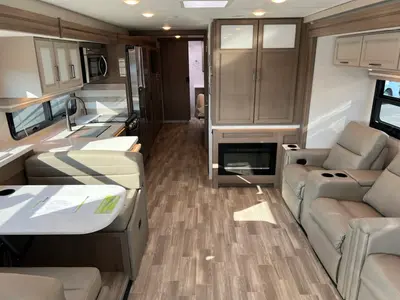 2027 Thor Motor Coach Windsport photo 5