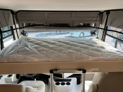 2027 Thor Motor Coach Windsport photo 4