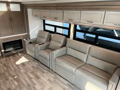 2027 Thor Motor Coach Windsport photo 6