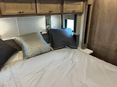 2027 Tiffin Motorhomes Allegro BUS photo 28
