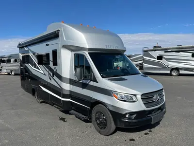 New 2027 Tiffin Motorhomes Wayfarer 25XLW