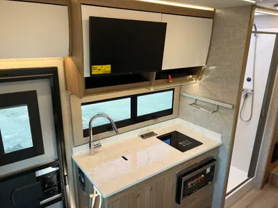 2027 Tiffin Motorhomes Wayfarer photo 9