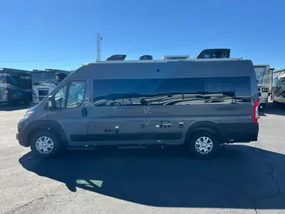 2027 Thor Motor Coach Tellaro photo 22