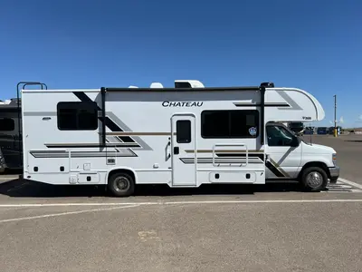 2027 Thor Motor Coach Chateau photo 25