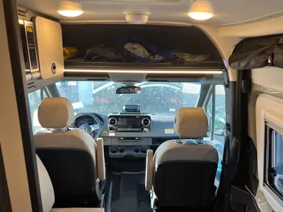2027 Tiffin Motorhomes GH1 photo 3