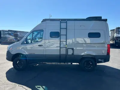 2027 Tiffin Motorhomes GH1 photo 20