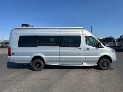 2027 Entegra Coach Insignia photo 20