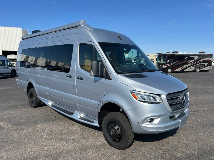 2027 Entegra Coach Insignia exterior