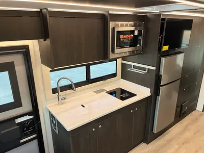 2027 Tiffin Motorhomes Wayfarer photo 13