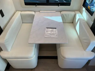 2027 Tiffin Motorhomes Wayfarer photo 7