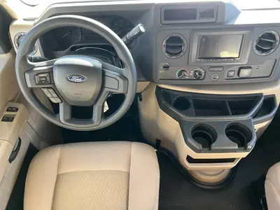 2027 Thor Motor Coach Chateau photo 2