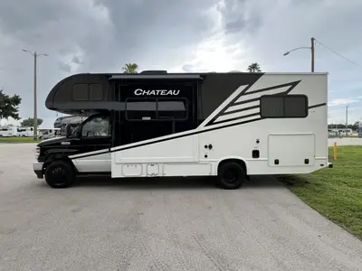 2027 Thor Motor Coach Chateau photo 25